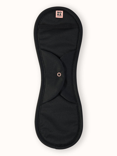 Maxi black pad front