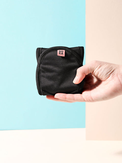 Maxi black pad folded