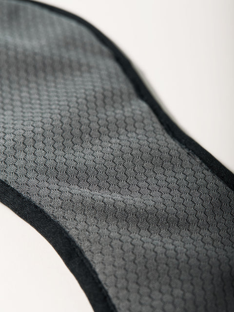 Moderate black pad liner