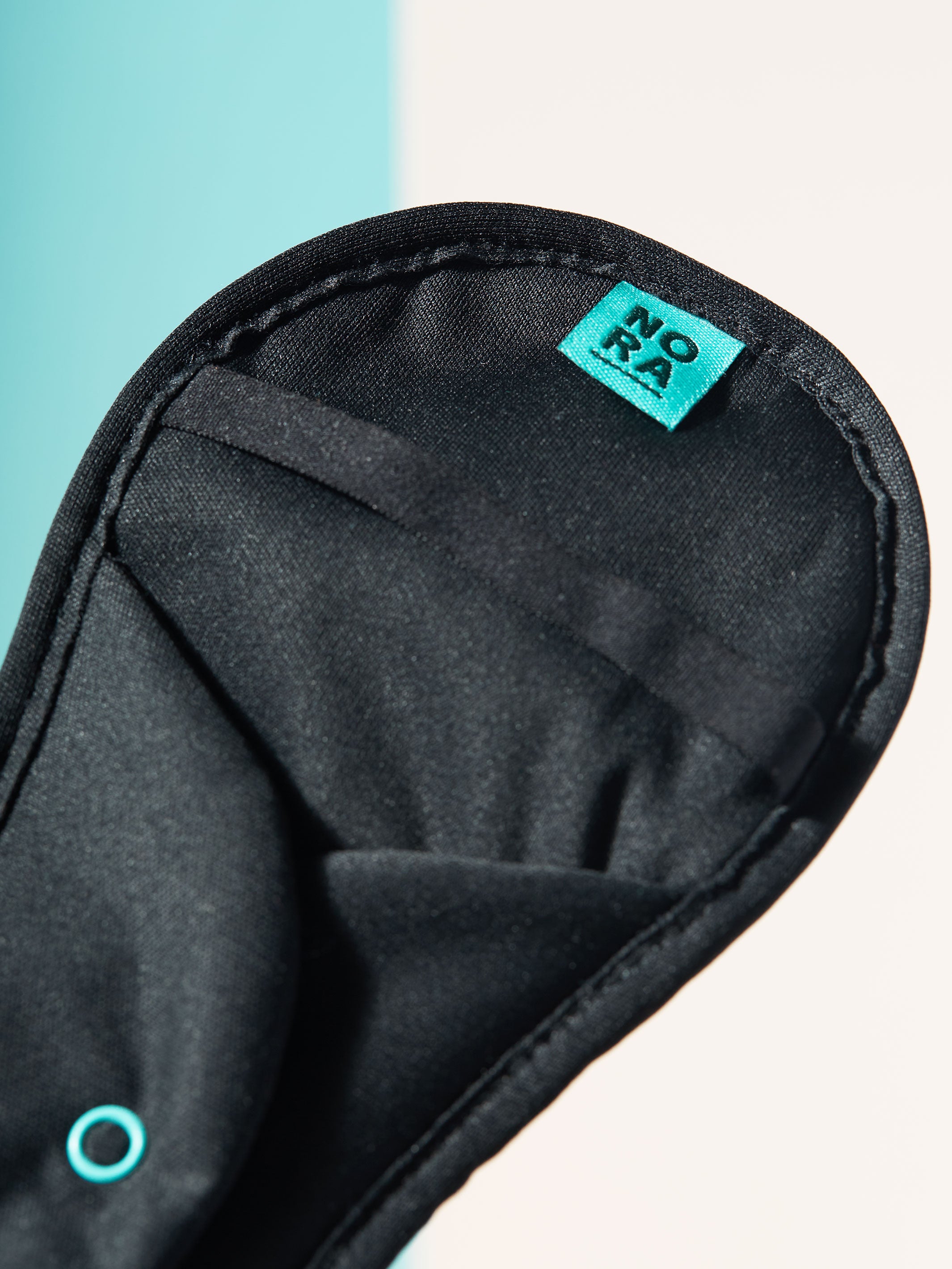 Moderate black pad tags