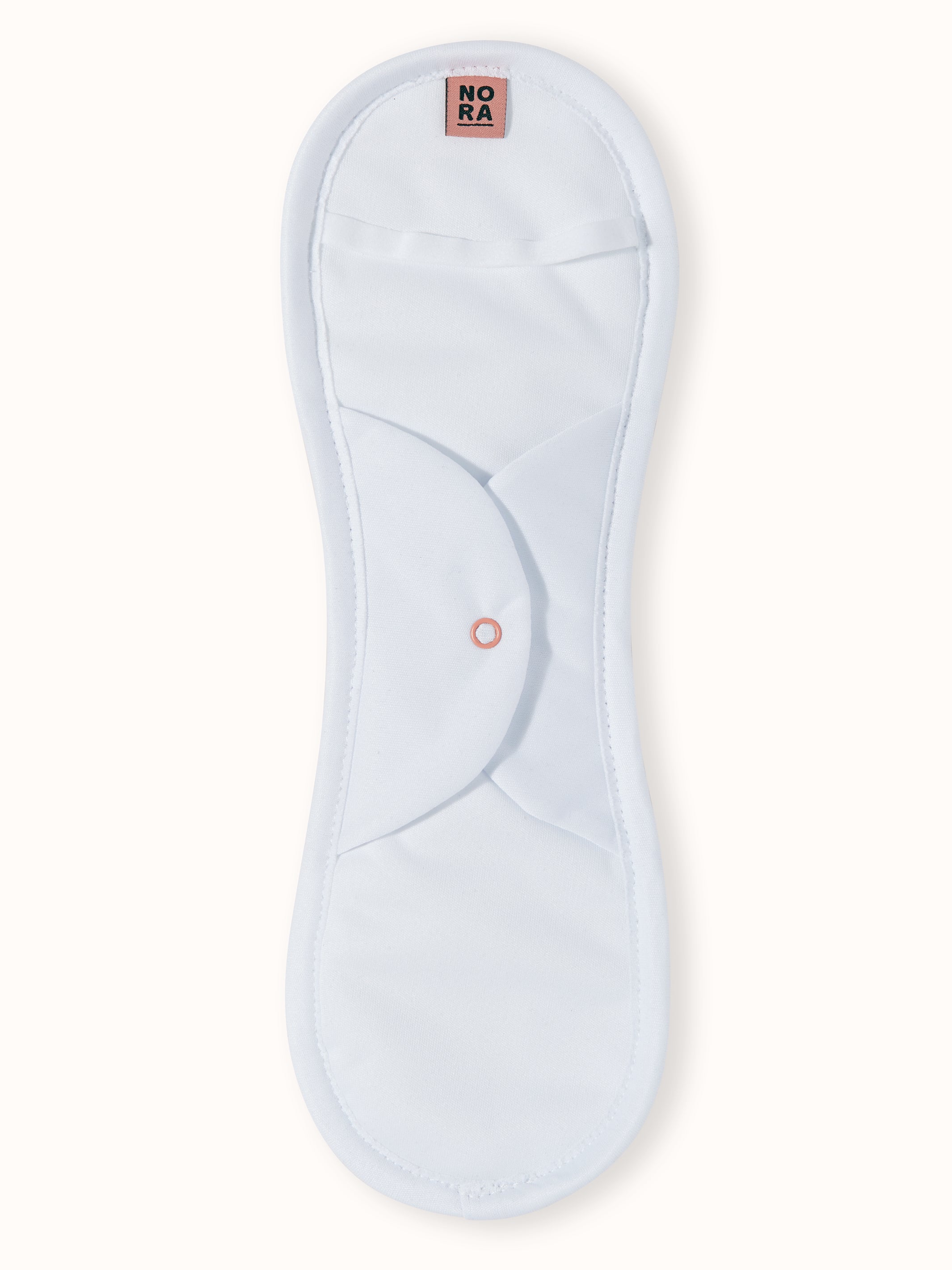 Maxi white pad front