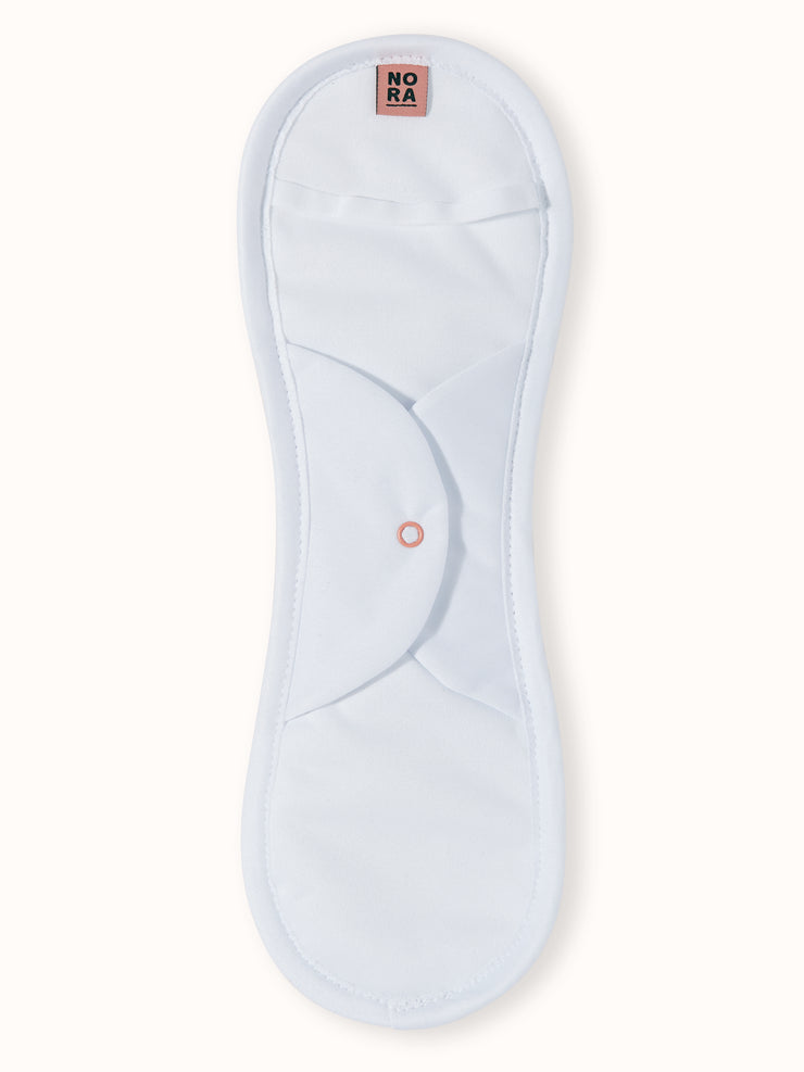 Maxi white pad front