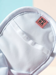 Maxi white pad tags